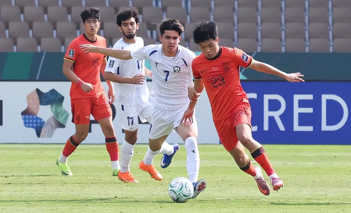 开云体育官网-2-0！1-0！恭喜中国队，4胜亚洲冠军，历史首次，冲进世界杯稳了|国足|乌兹别克斯坦队|热身赛|男足|乌兹别克斯坦_新浪体育_新浪新闻