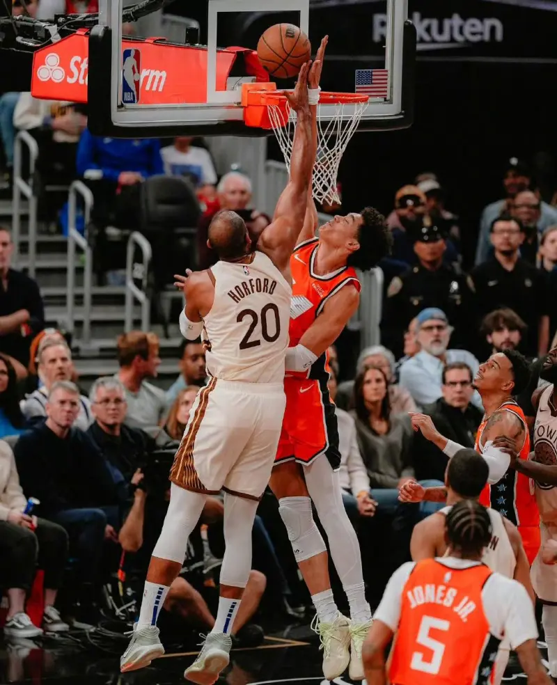 尼德豪泽成快船中锋答案?快船收获“年轻版卡佩拉”